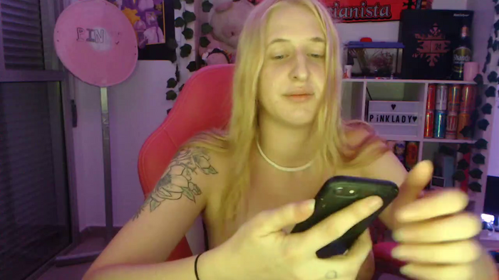 Pinkladyx