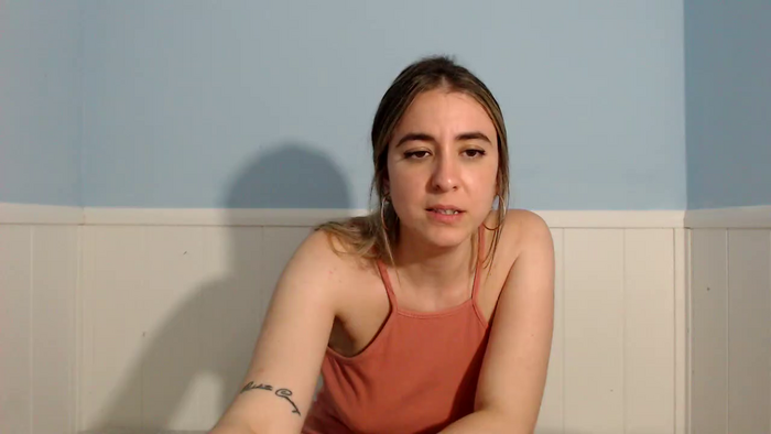 Leila25