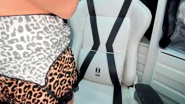Yamira25