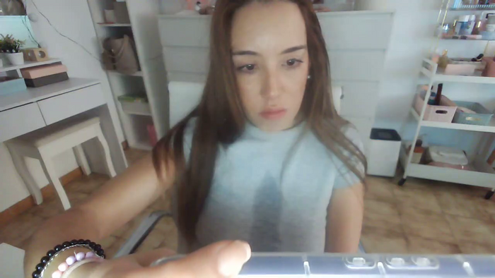 agata_hot