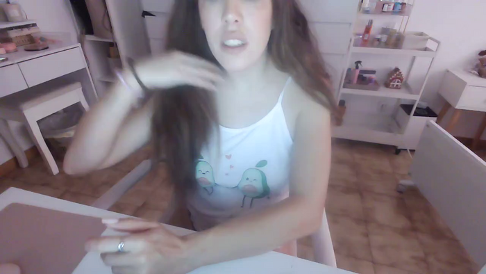 agata_hot