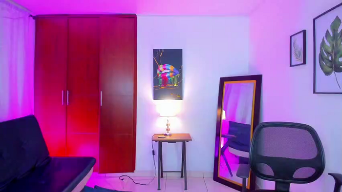 Laaura_Velez