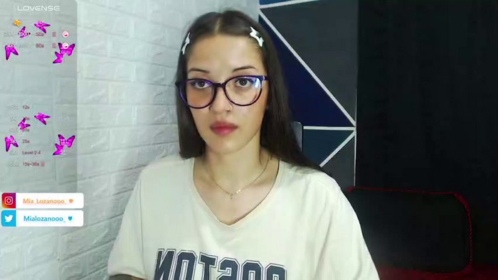 Mia_Lozano_