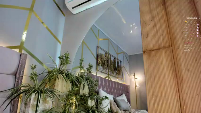Lia_Caprice_