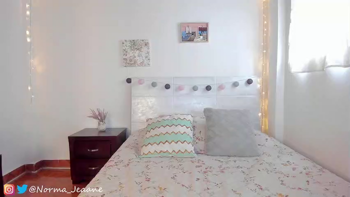 Norma_Jeaane