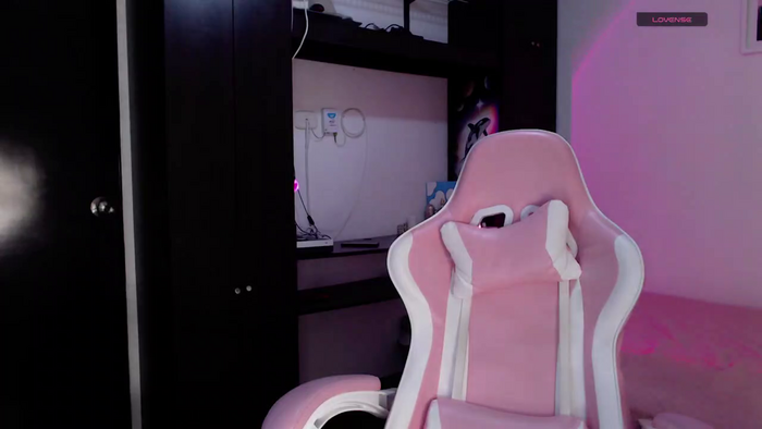 vanessa_hill