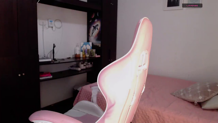 vanessa_hill