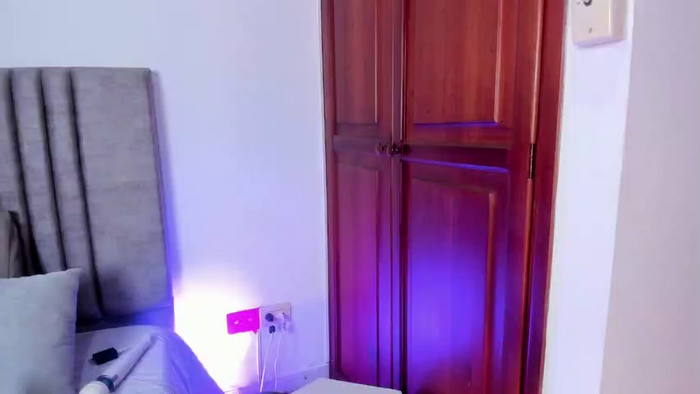 DannieLois