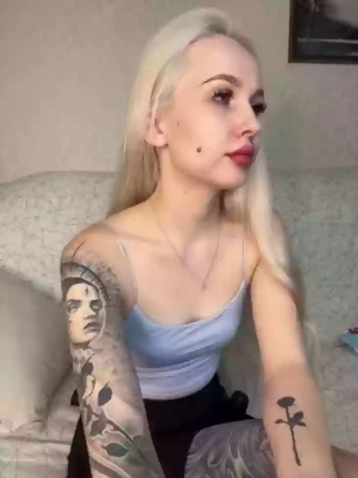 2022/12/12/bongacams-dark-willow-05-34-15