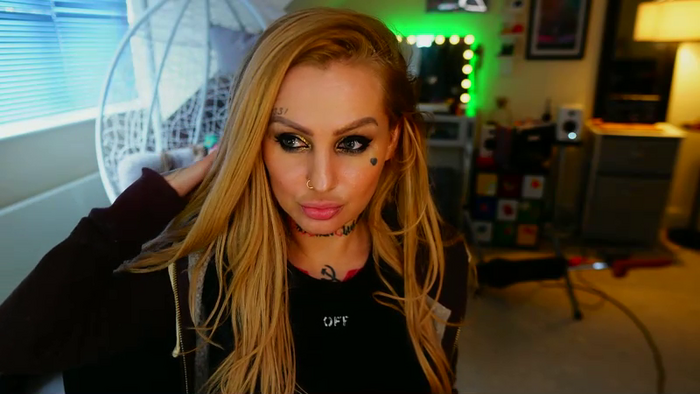CallMeBadGirl