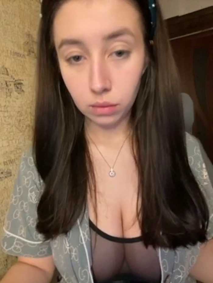 MiaLiaHot