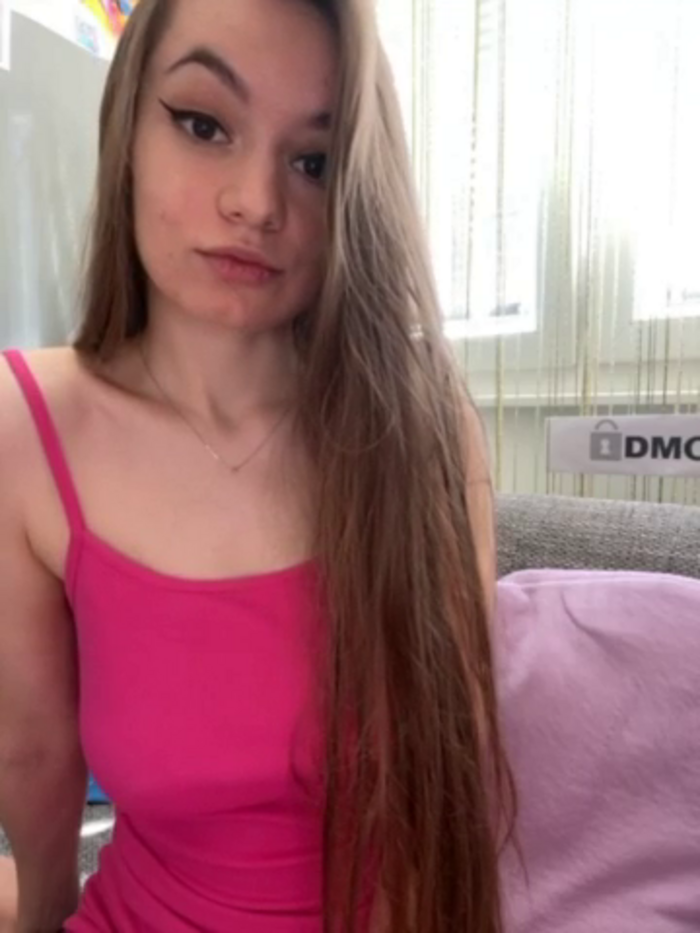 nicolettaa