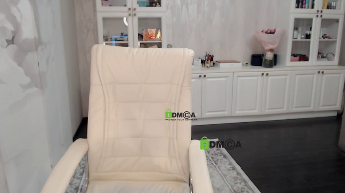 AnnaDaisy1