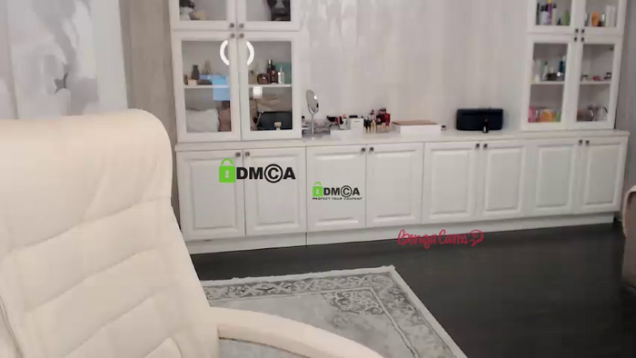 AnnaDaisy1