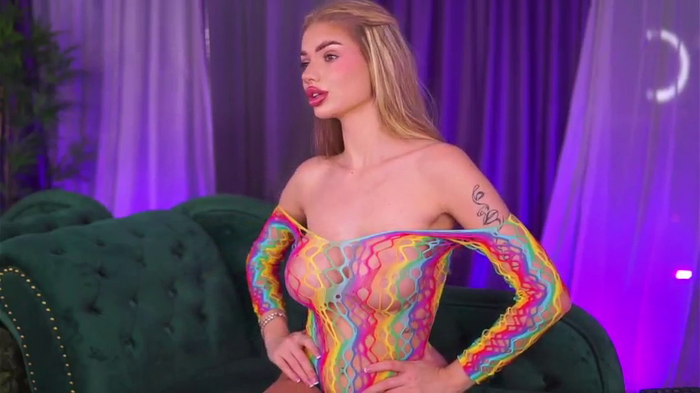 NicoleSarahX