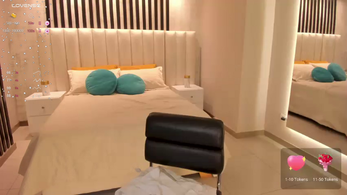 MiaRoberts1