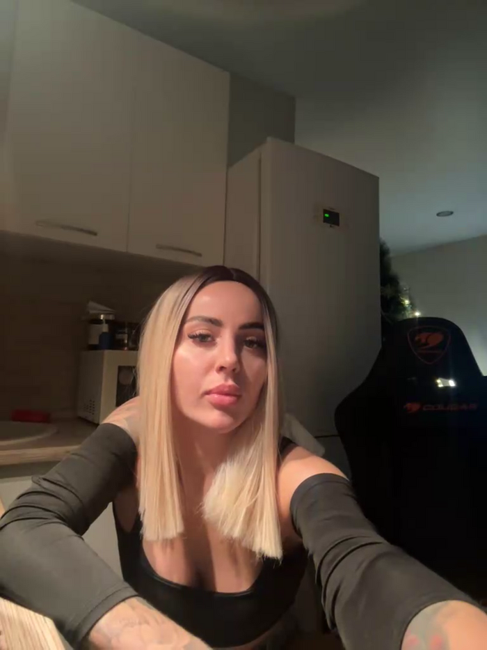 Emili1-