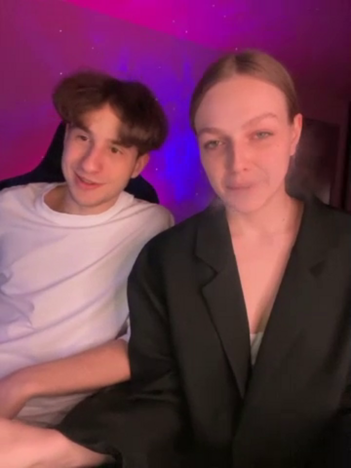 -VLADARISHA-