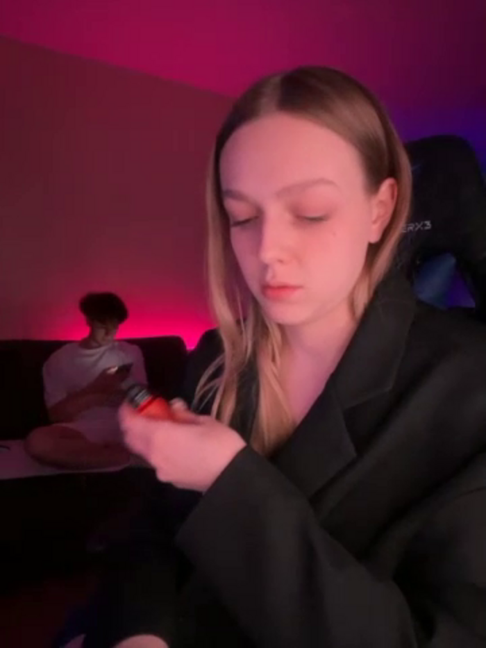 -VLADARISHA-