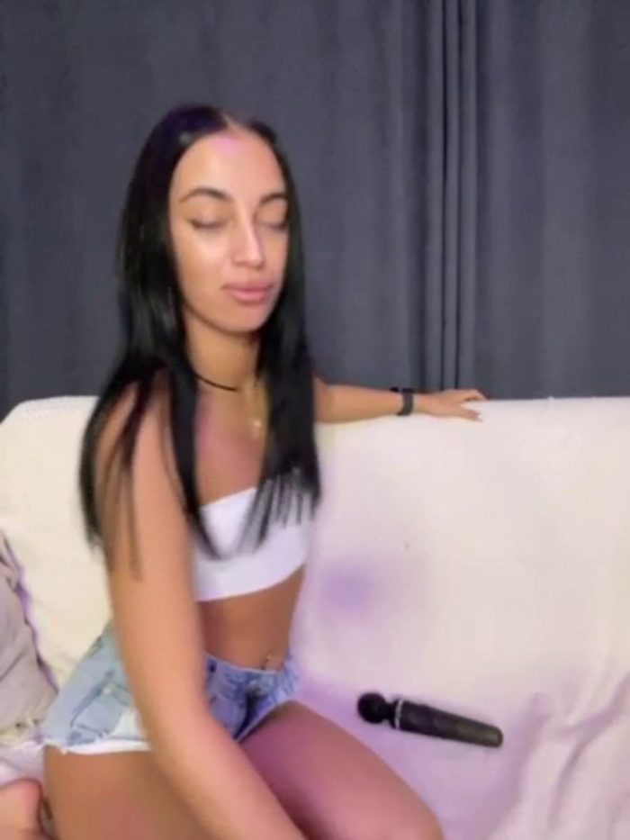 black-Lexi1