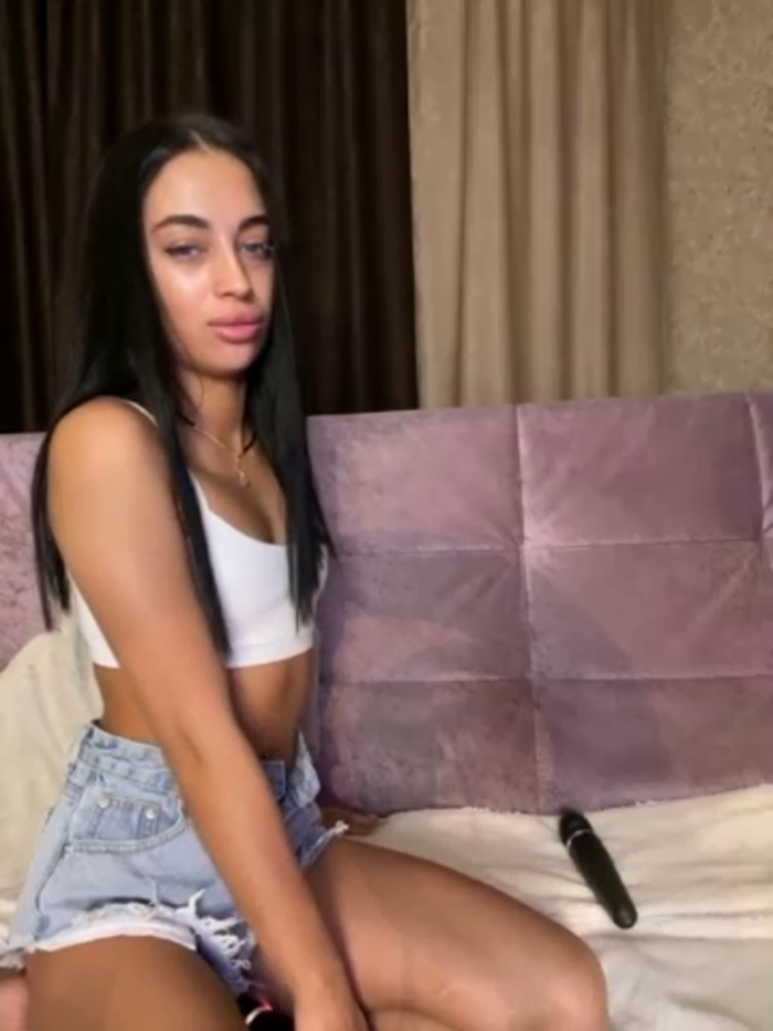 black-Lexi1