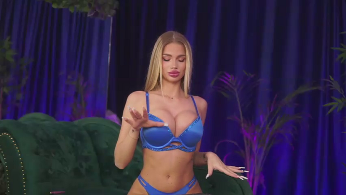 NicoleSarahX
