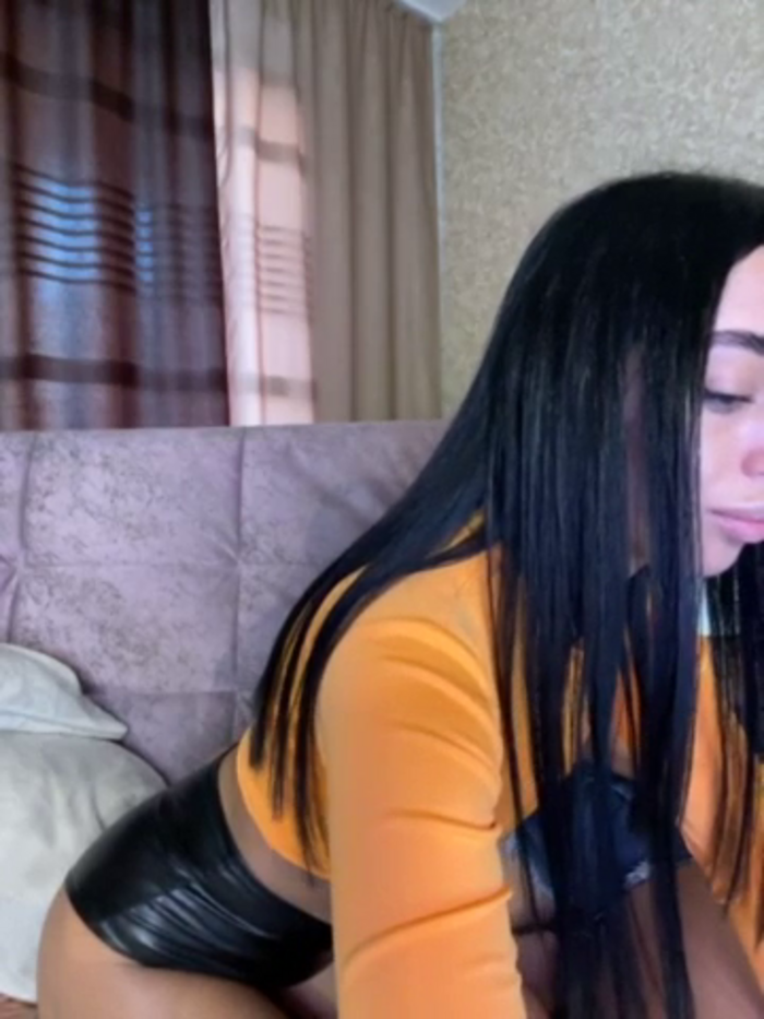 black-Lexi1