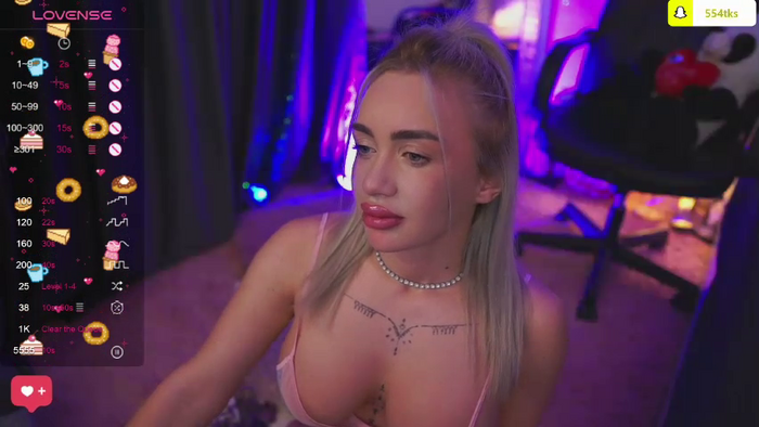 CuteLittleBlondy