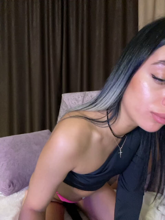black-Lexi1