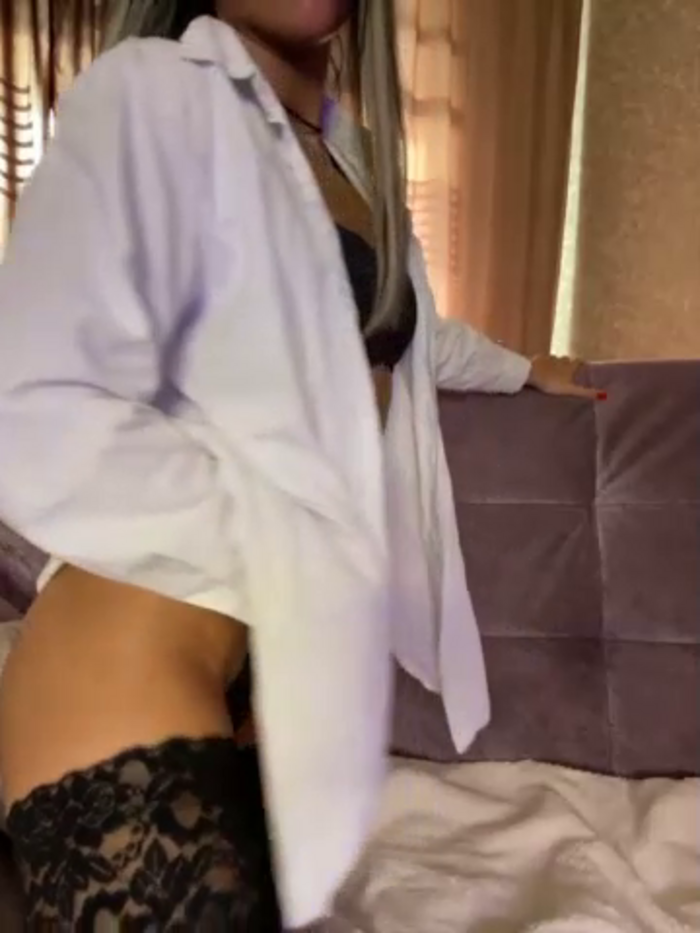 black-Lexi1