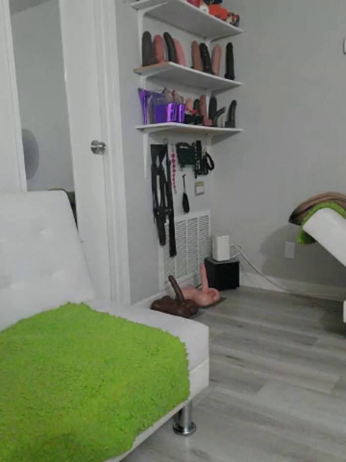 QueenAnitaDix