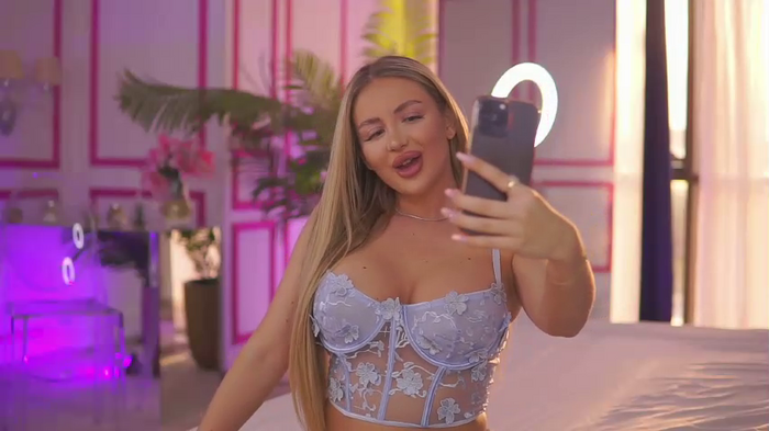 AshleysinnX