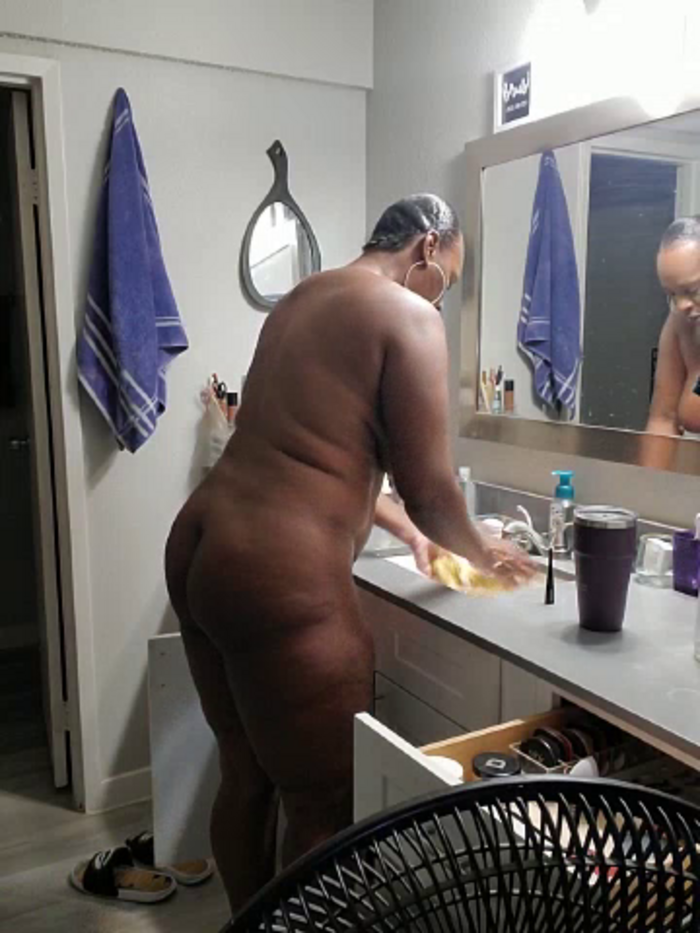QueenAnitaDix