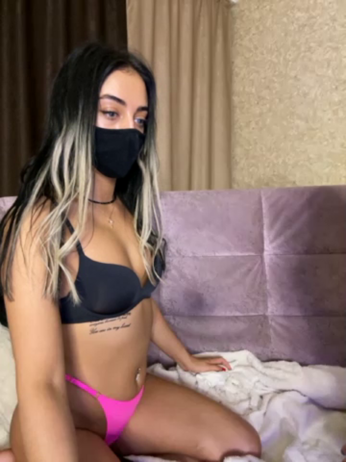 black-Lexi1