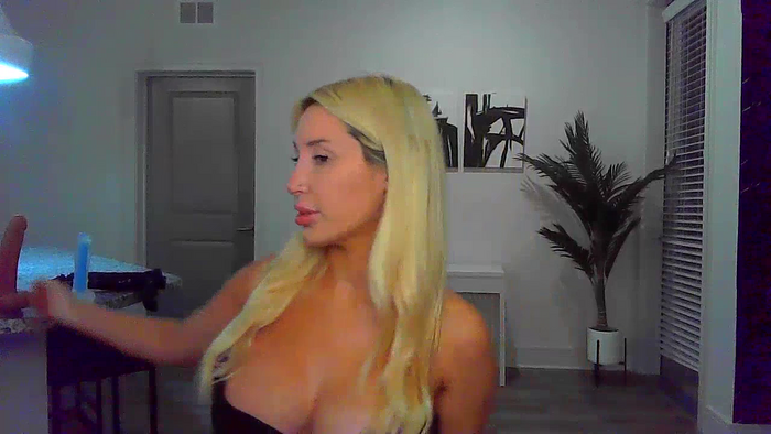 lucynutyx