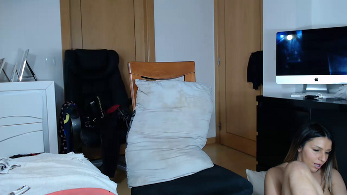 sofia_hot4
