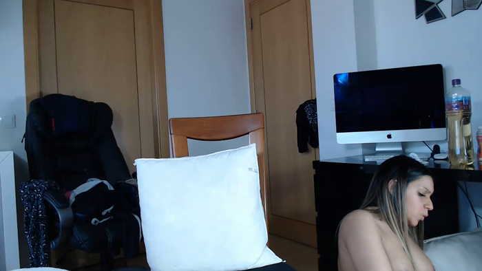sofia_hot4