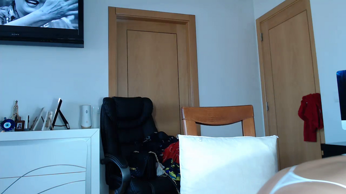 sofia_hot4