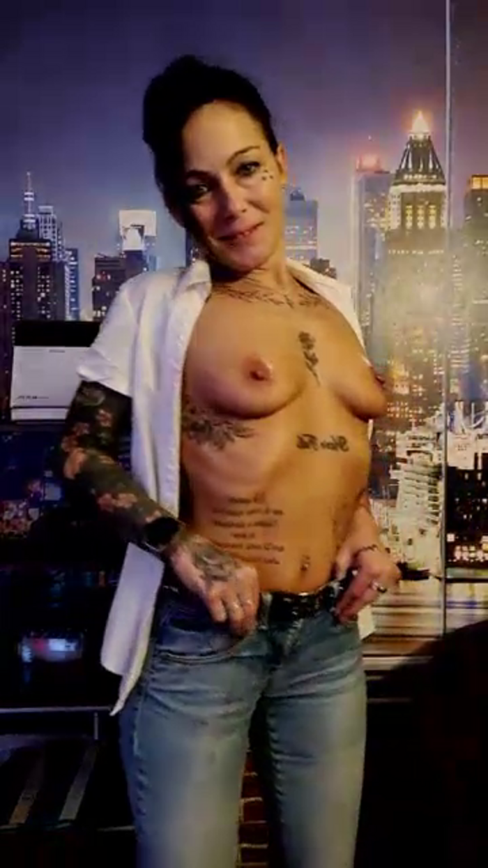Shelsysexy8