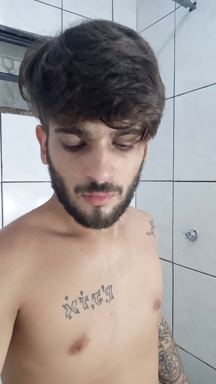 FLLAKAELVLOG