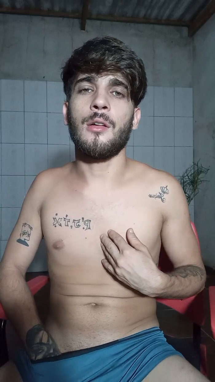 FLLAKAELVLOG