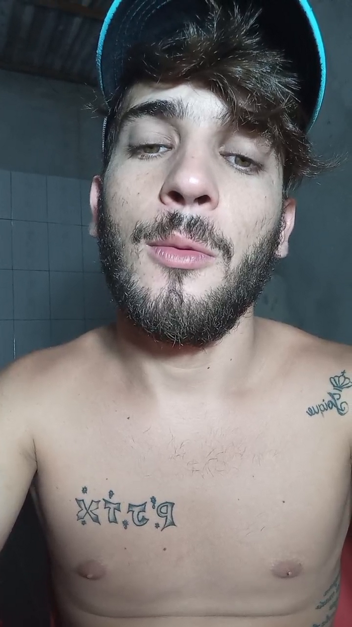 FLLAKAELVLOG
