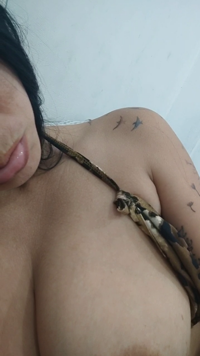 naturaltits19