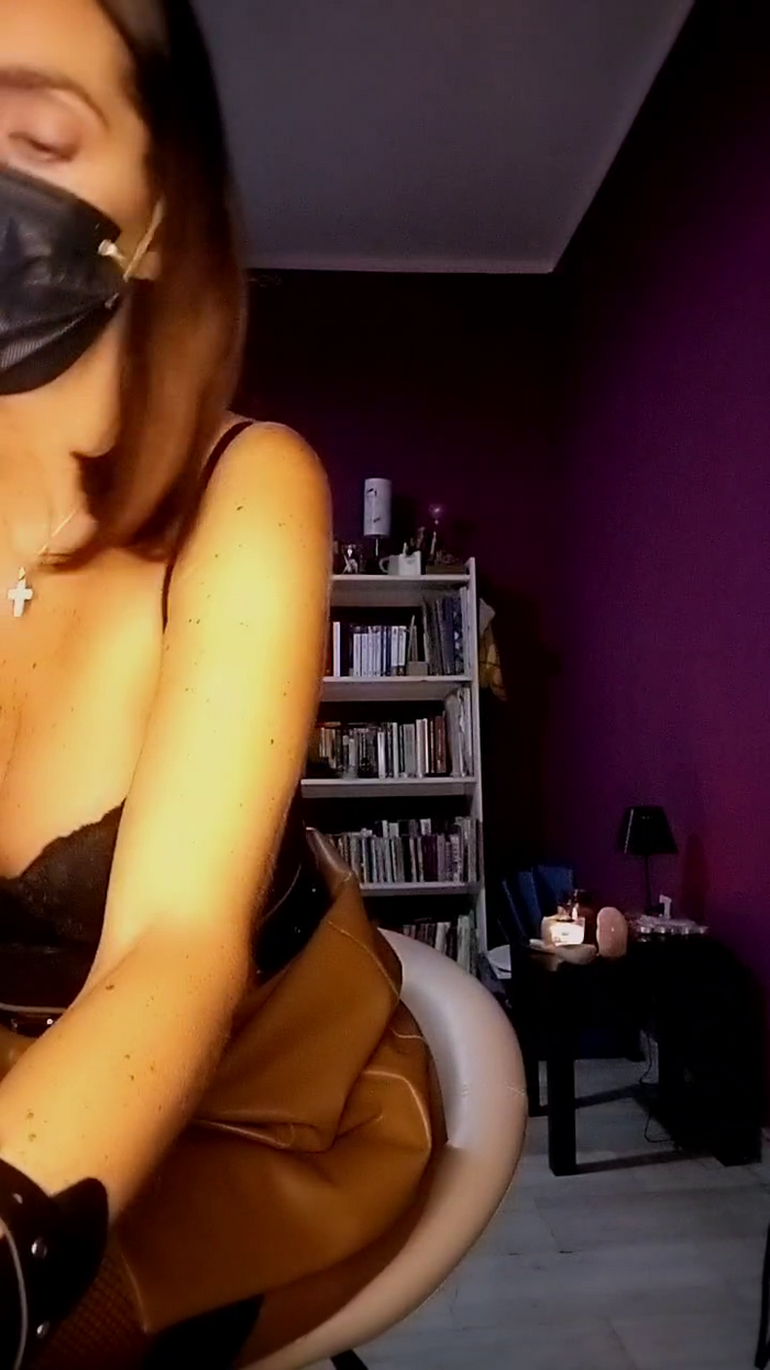 Akemy_room