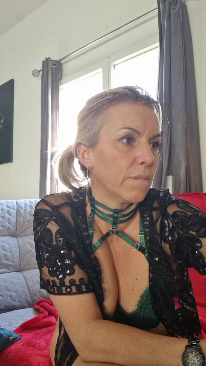 sweetladyhot820