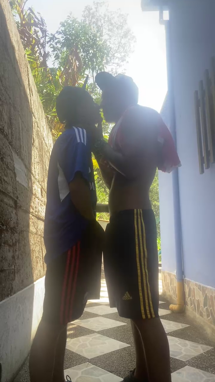 Skinny23cm