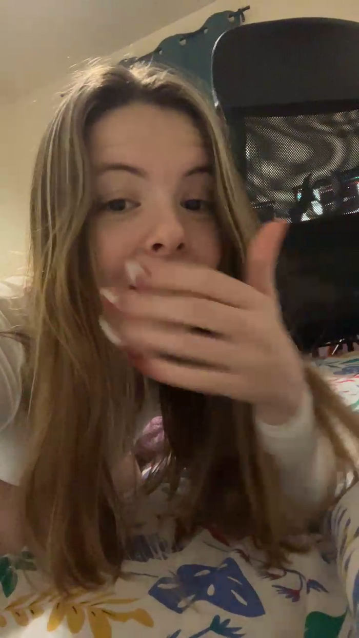 Nina_blain