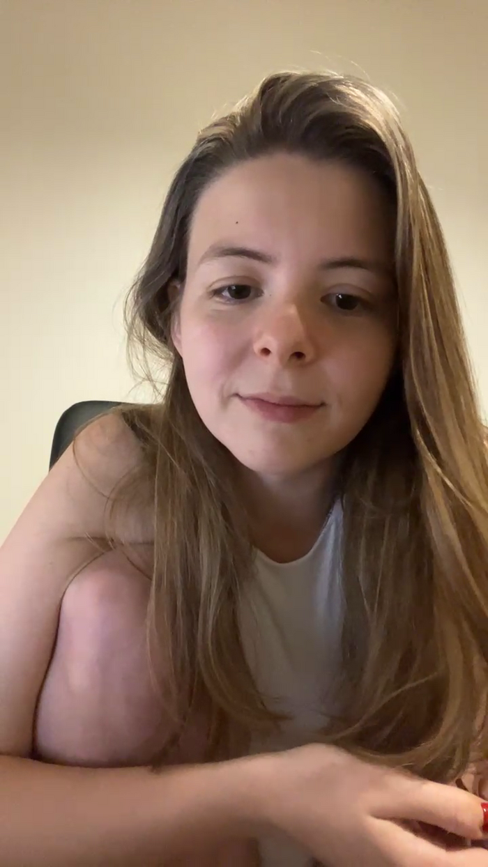 Nina_blain