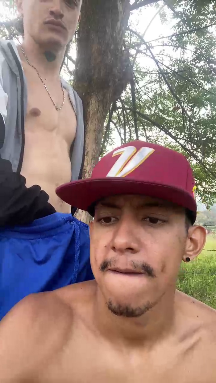Skinny23cm