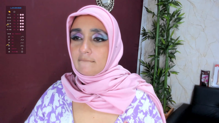HijabiMilf